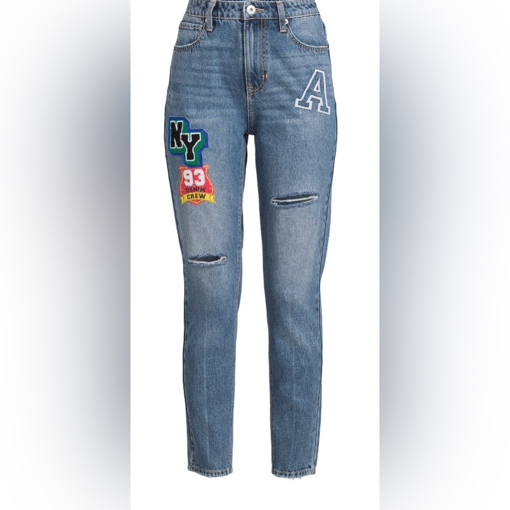 Deconstructed Mom Jeans Mineral Wash No Boundaries